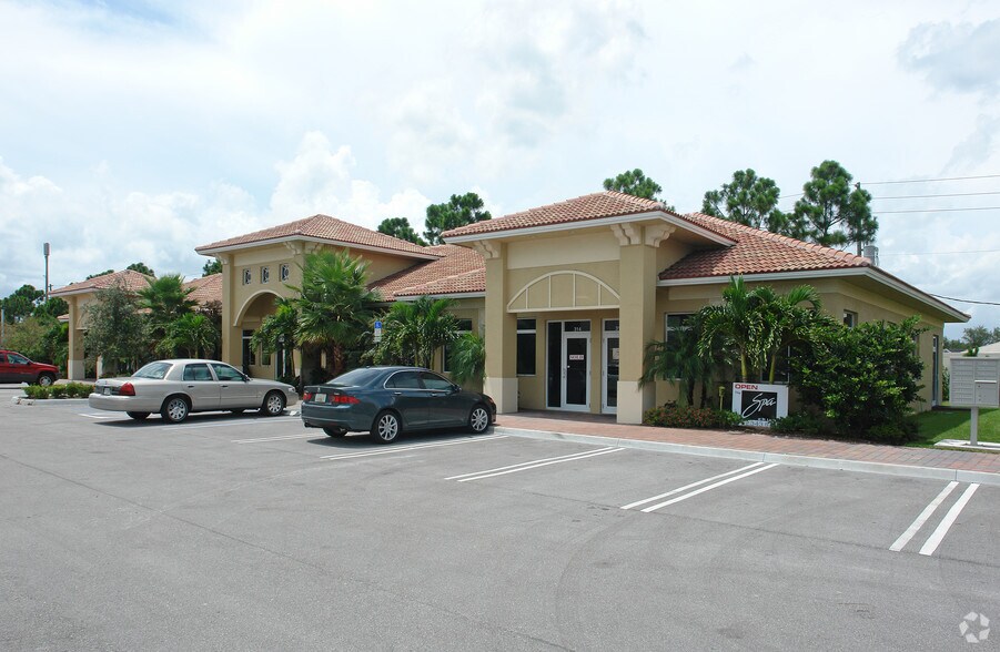 More Photos Of 300-322 NW Bethany Dr, Port Saint Lucie Medical For Lease