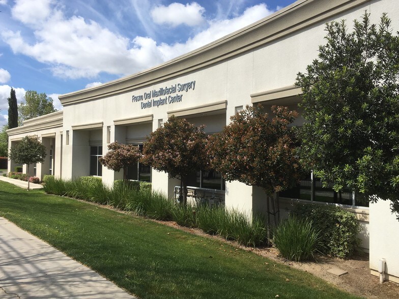 Primary Photo Of 7025 N Maple Ave, Fresno Medical For Lease