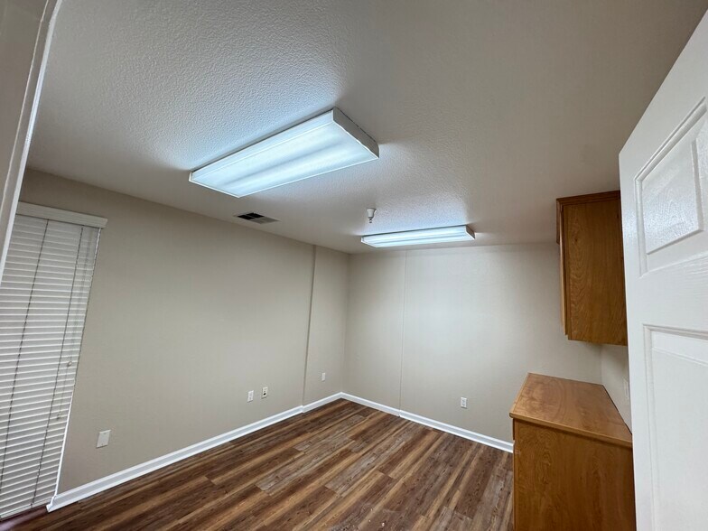 More Photos Of 509 Galaxy Way, Modesto Warehouse For Lease
