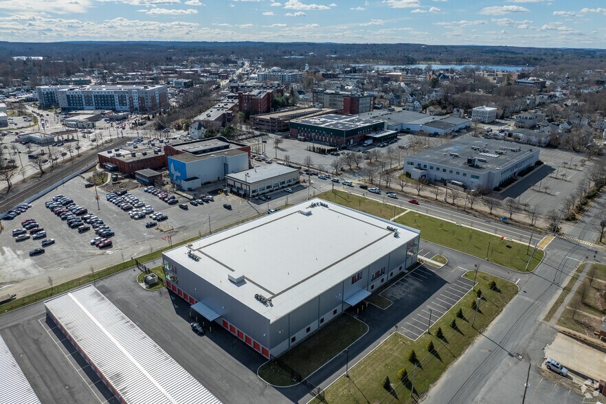 More Photos Of 71 Bishop St, Framingham Self Storage For Lease