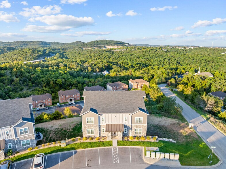 More Photos Of 3002 N Vineyards Ter, Branson General Retail For Sale