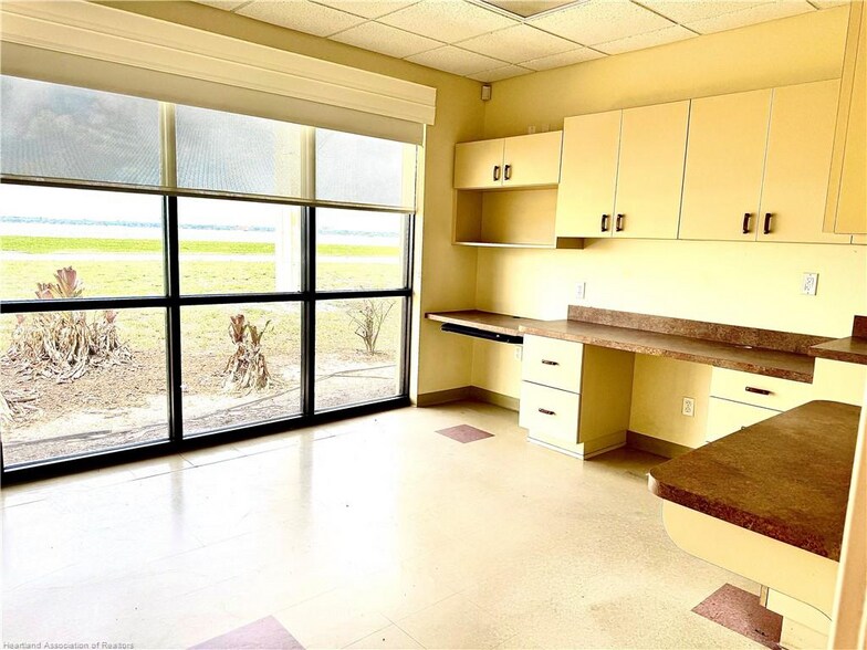 More Photos Of 2237 US Highway 27 S, Sebring Office For Sale