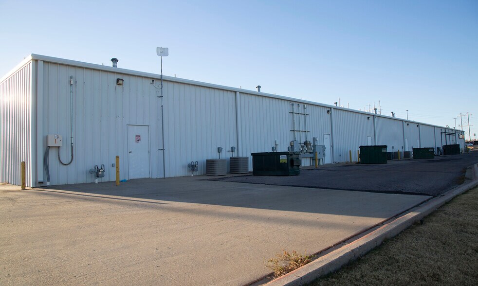More Photos Of 3305 1st St, Woodward Freestanding For Sale