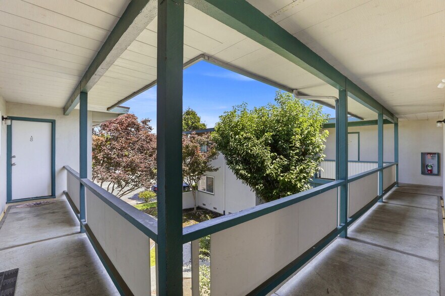 More Photos Of 511 Walker Dr, Mountain View Apartments For Sale