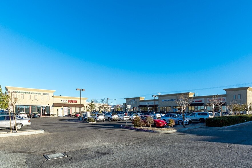 More Photos Of 17003 Bear Valley Rd, Hesperia Restaurant For Lease