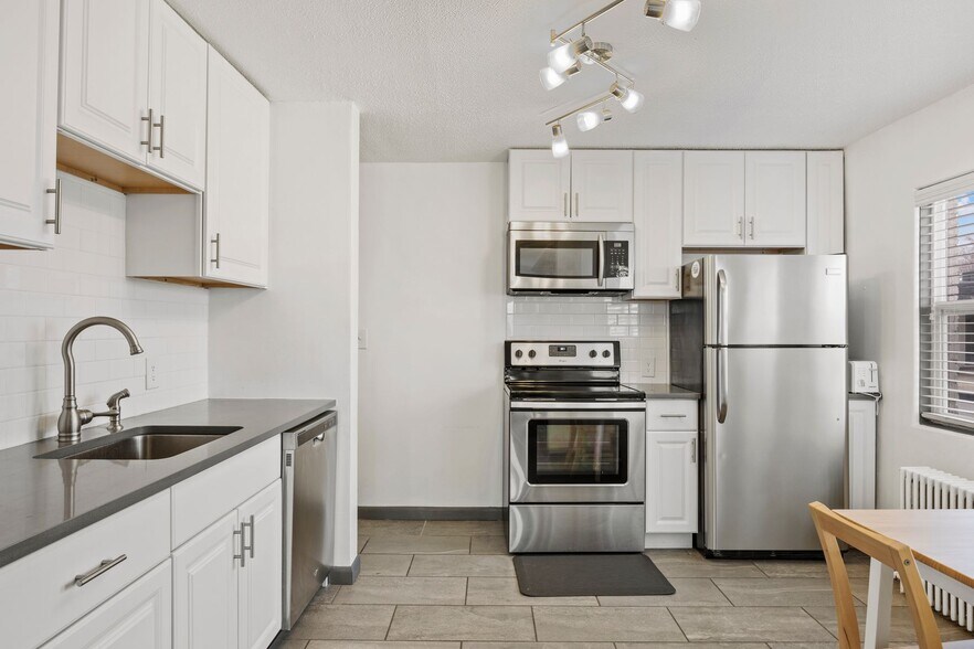 More Photos Of 3525 S Bannock St, Englewood Apartments For Sale
