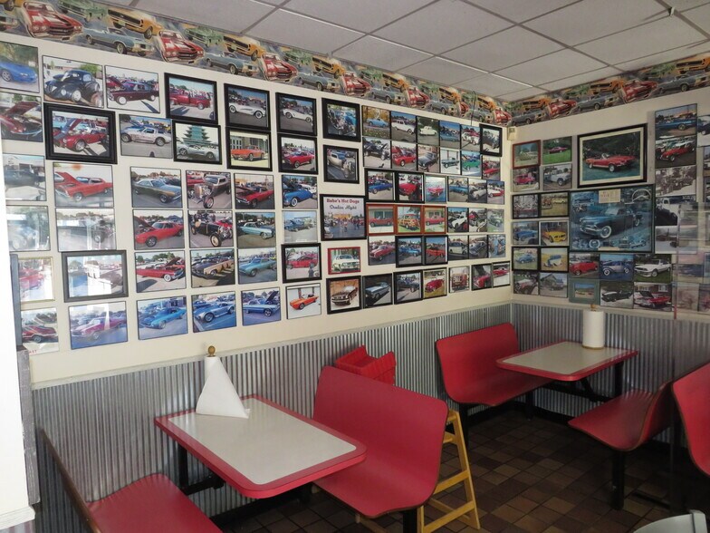 More Photos Of 2600 W Jefferson St, Joliet Fast Food For Sale