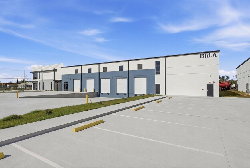 More Photos Of 7933 Ley Rd, Houston Unknown For Lease