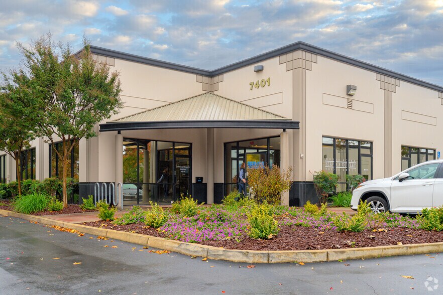 More Photos Of 7401 Galilee Rd, Roseville Flex For Lease
