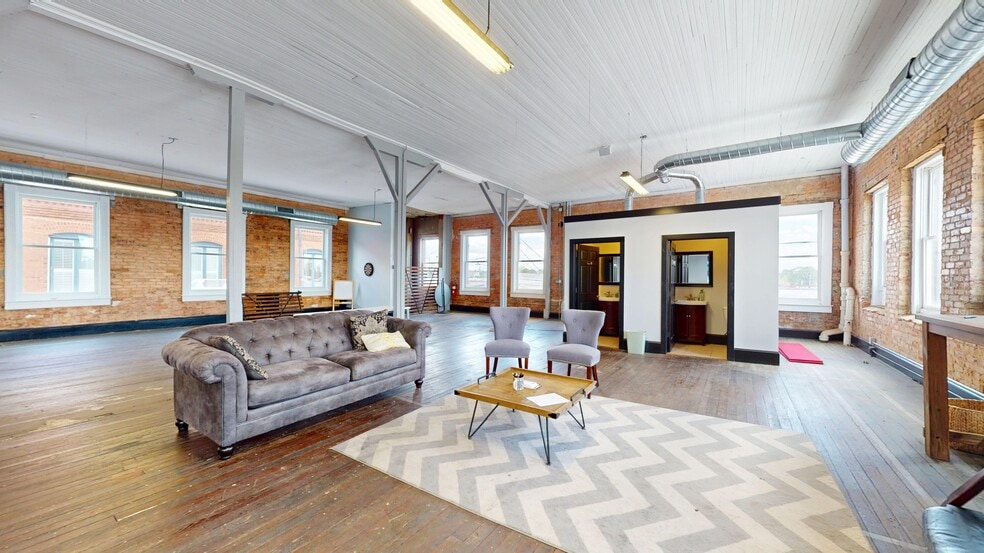 More Photos Of 110 N Broad St, Monroe Storefront Retail Office For Sale