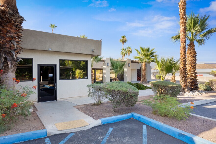 More Photos Of 71956 Magnesia Falls Dr, Rancho Mirage Medical For Sale