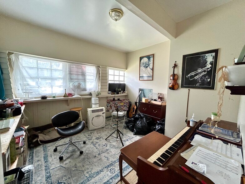 More Photos Of 2710 W Manatee Ave, Bradenton Freestanding For Sale