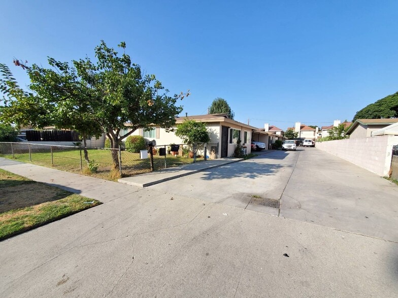 Primary Photo Of 14309 Beckner St, La Puente Apartments For Sale