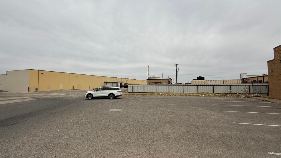 More Photos Of 1941 E 37th St, Odessa Office For Sale