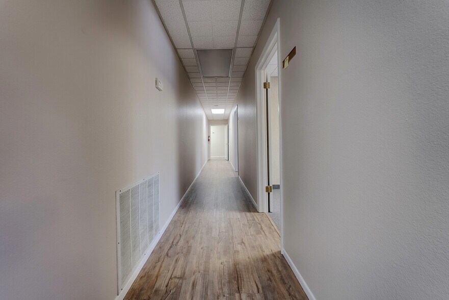 More Photos Of 1344 W 6th St, Corona Office For Sale