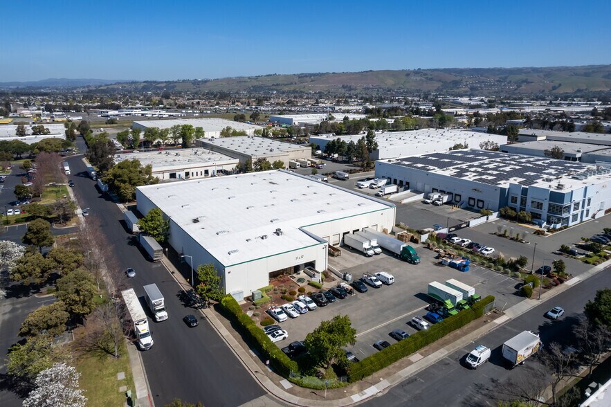 More Photos Of 2975 Volpey Way, Union City Warehouse For Lease