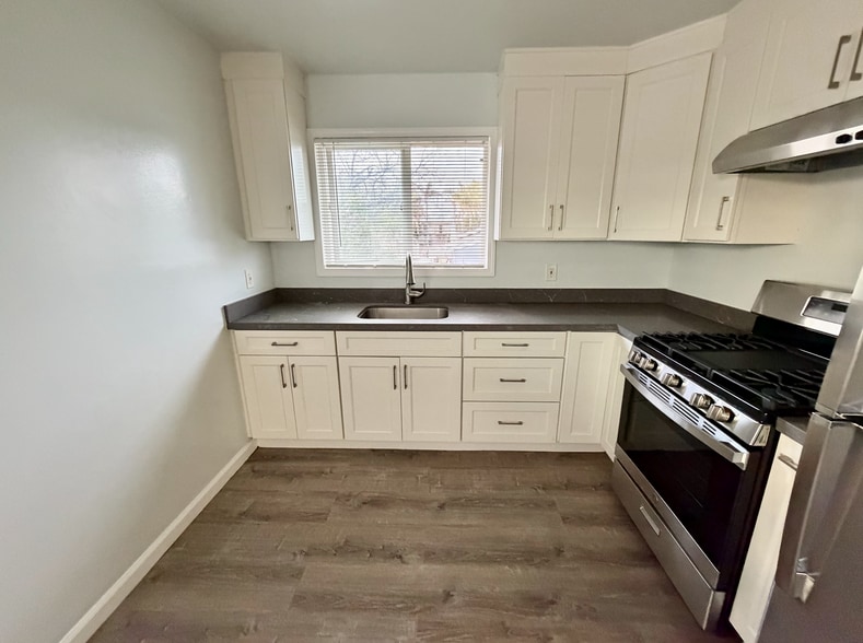 More Photos Of 1533 Julia St, Berkeley Multifamily For Sale