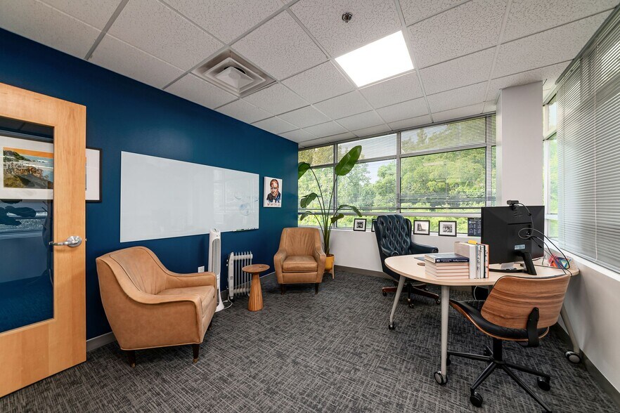 More Photos Of 8740 Orion Pl, Columbus Office For Sale