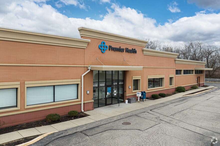 More Photos Of 4222 Grand Ave, Middletown Medical For Lease