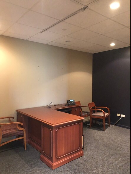 More Photos Of 480 Center St, Grayslake Bank For Lease