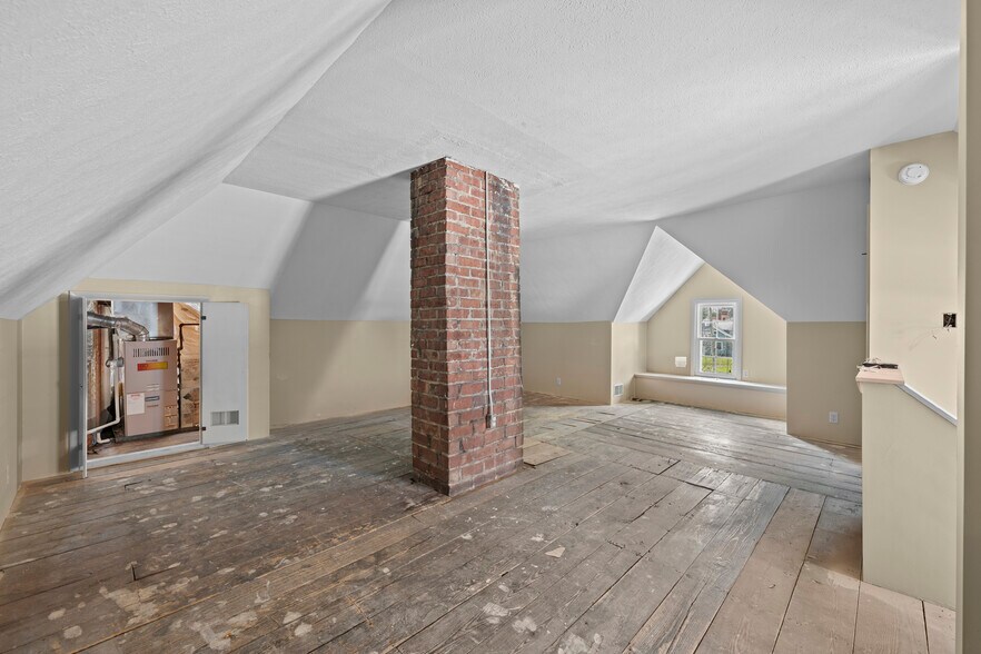 More Photos Of 832 S Main St, Canton Specialty For Sale