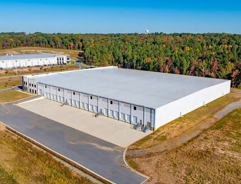 More Photos Of 6000 Enterprise Park Dr, Sanford Distribution For Sale