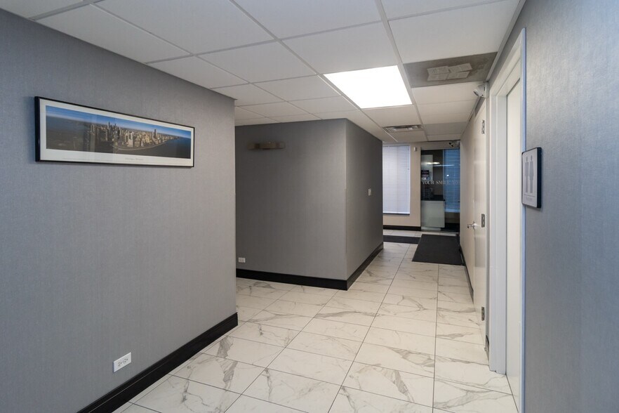 More Photos Of 2400 N Ashland Ave, Chicago Medical For Lease