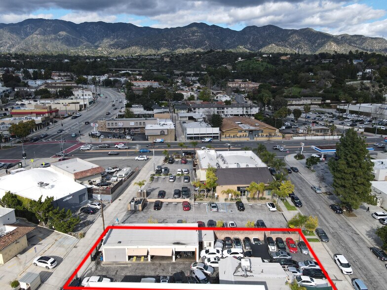 More Photos Of 3713 Clifton Pl, Montrose Auto Repair For Sale