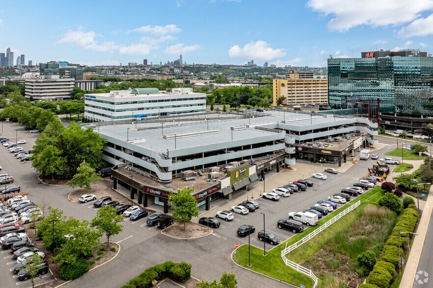 More Photos Of 200 Mill Creek Dr, Secaucus General Retail For Lease