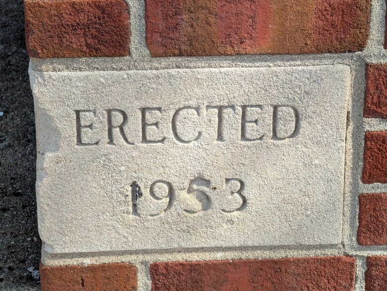 More Photos Of 30 S Mallory St, Hampton Office For Sale