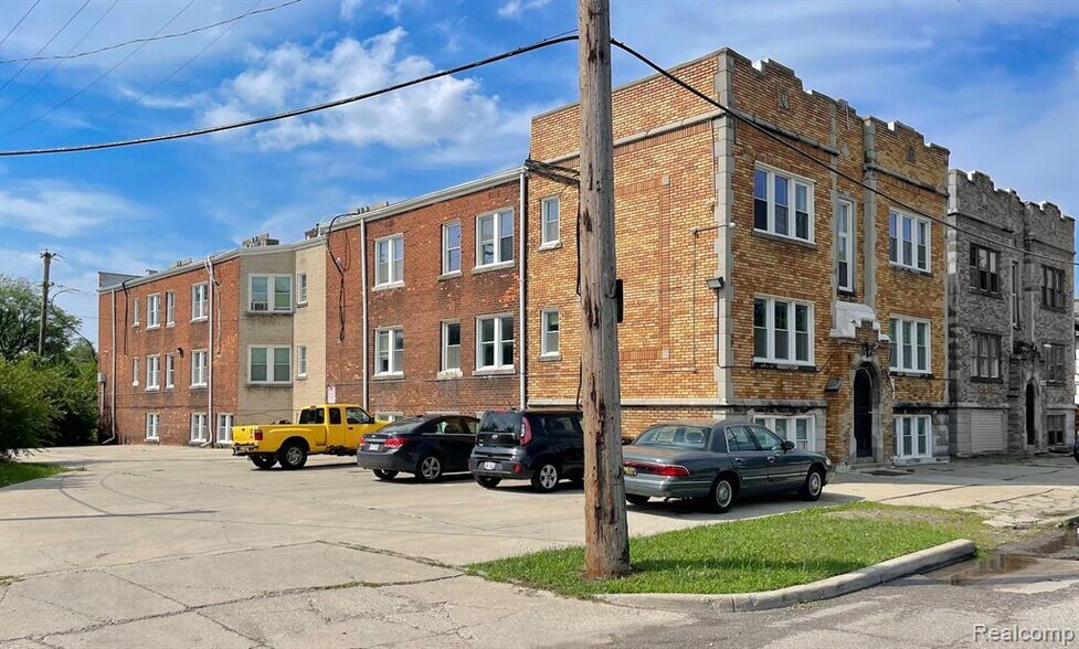 More Photos Of 3737 Scovel Pl, Detroit Apartments For Sale