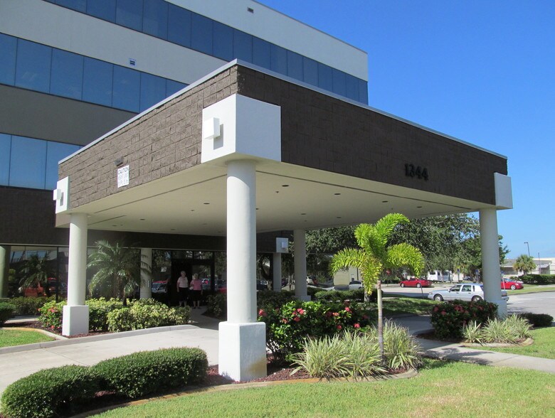 More Photos Of 1344 S Apollo Blvd, Melbourne Medical For Lease
