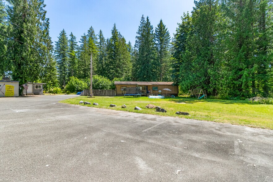 More Photos Of 7461 MT Baker Hwy, Deming General Retail For Sale