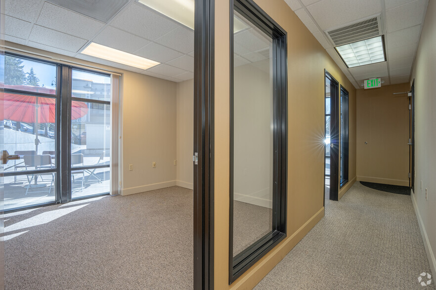 More Photos Of 17040 Pilkington Rd, Lake Oswego Office For Lease