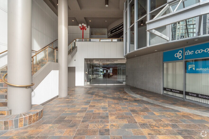 More Photos Of 1001 W Broadway, Vancouver Office For Lease