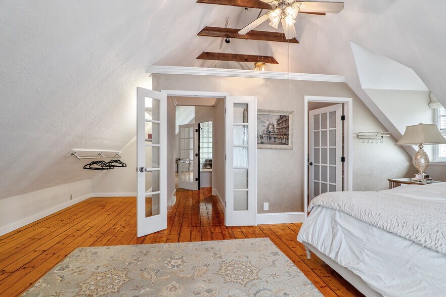 More Photos Of 462-470 2nd Ave, Troy Storefront Retail Residential For Sale