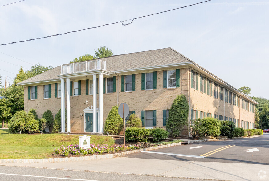 Primary Photo Of 786 Mountain Blvd, Watchung Medical For Lease