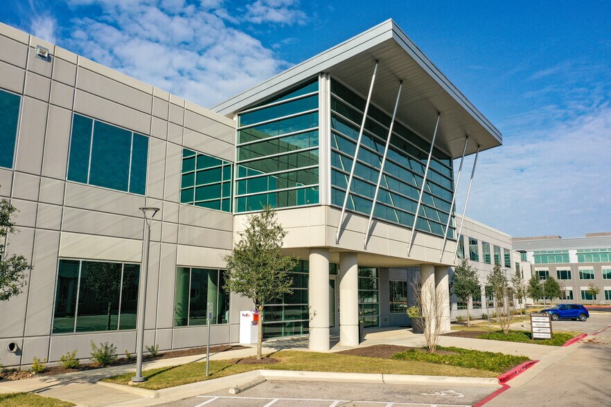 More Photos Of 13620 Ranch Road 620 N, Austin Unknown For Lease