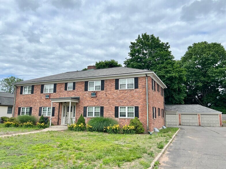 More Photos Of 14 Concord St, Glastonbury Office Residential For Lease