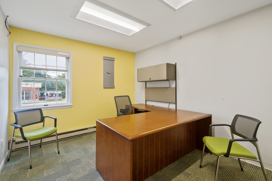 More Photos Of 7 Main St, Camden Bank For Sale