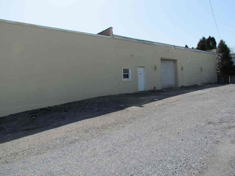 More Photos Of 911 Orchard St, Bethlehem Auto Repair For Lease