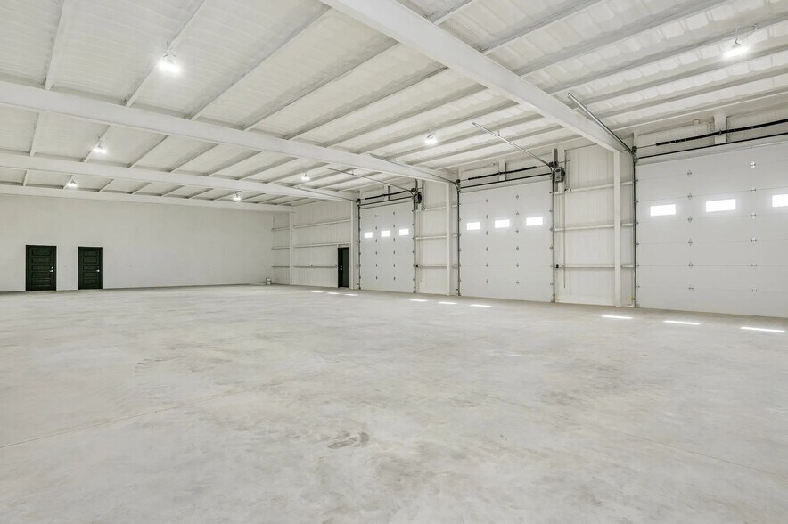 More Photos Of 13150 S Coulter St, Amarillo Warehouse For Lease