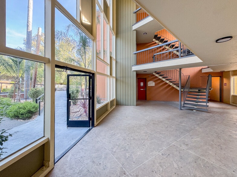 More Photos Of 195 Los Robles Rd, Novato Apartments For Sale