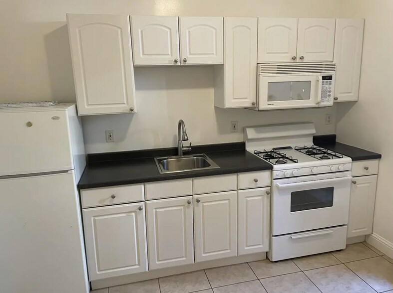 More Photos Of 2409 College Ave, Berkeley Apartments For Sale