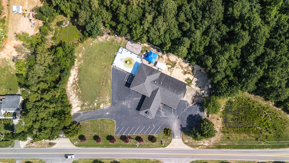 More Photos Of 1224 Old Cherokee Rd, Lexington Daycare Center For Sale