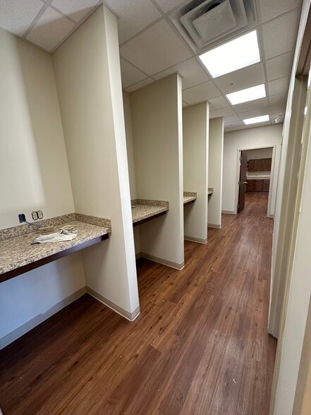 More Photos Of 101 Financial Dr, Elizabethtown Medical For Lease