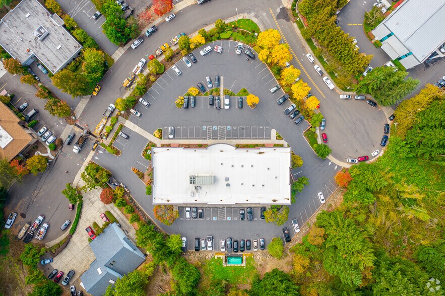 More Photos Of 25030 SW Parkway Ave, Wilsonville Office For Sale