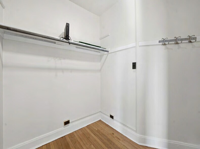 More Photos Of 1312-1316 E 53rd St, Chicago Apartments For Sale