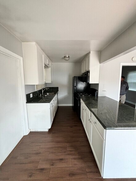 More Photos Of 919 E Grand Ave, Escondido Medical For Sale