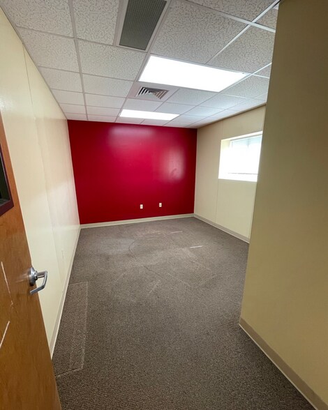 More Photos Of 501 Anthony Rd, Victoria Industrial For Lease